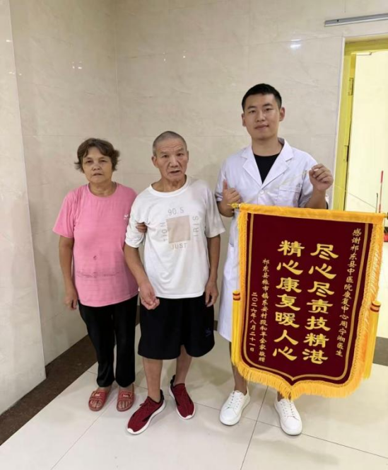 暖心服务获赞誉！我校护理学子实习岗位彰显医者风采